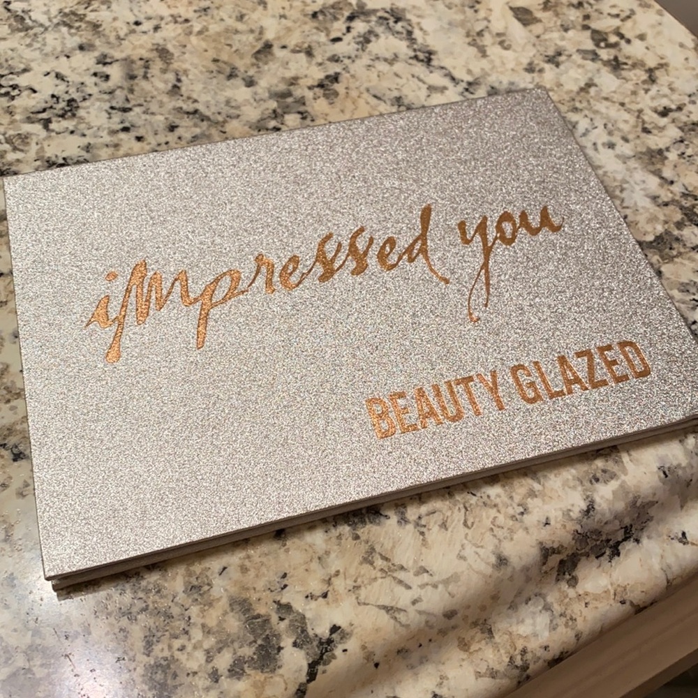 Beauty Glazed eyeshadow palette